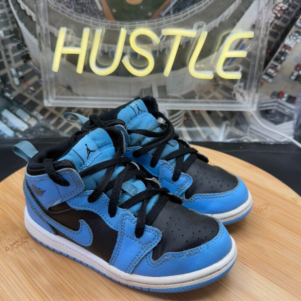 Jordan 1 Mid University Blue Black (TD) Size 10C